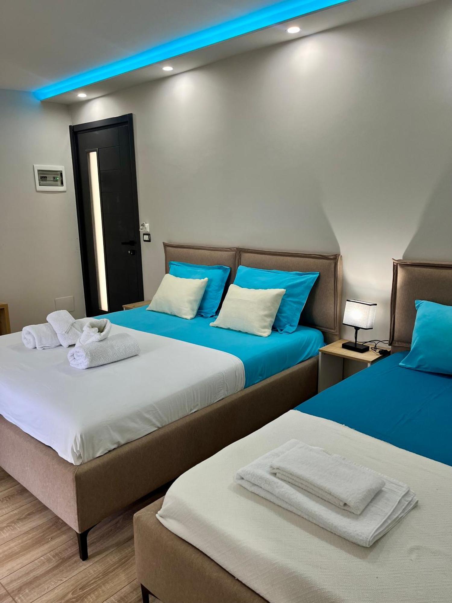 Hotel Portokali Himare Exteriör bild