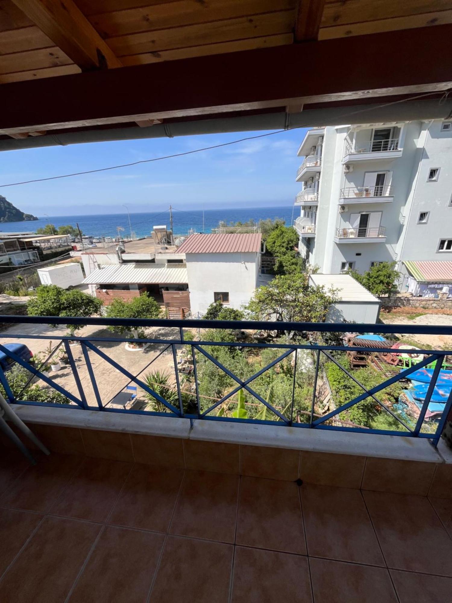 Hotel Portokali Himare Exteriör bild