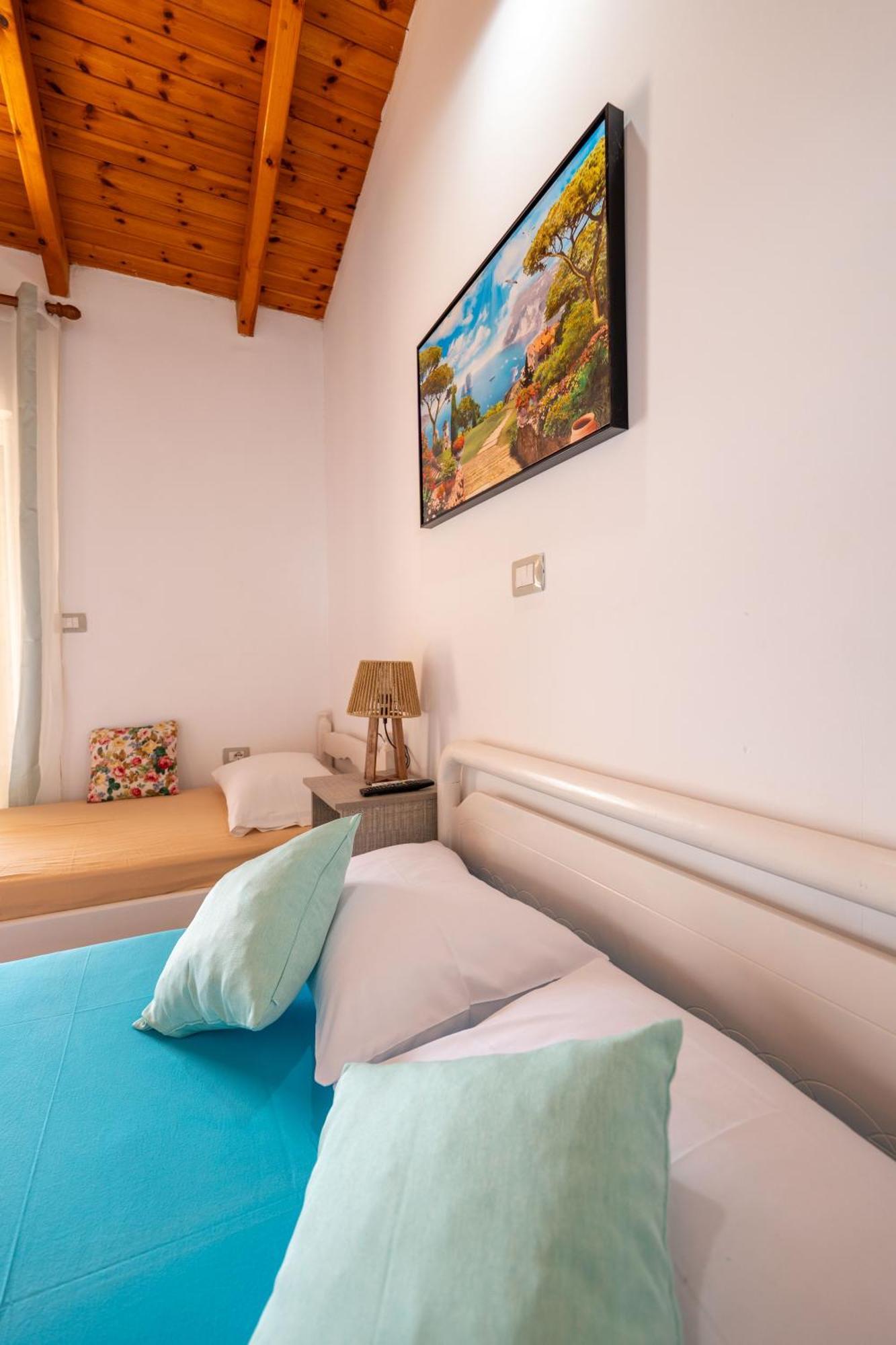 Hotel Portokali Himare Exteriör bild