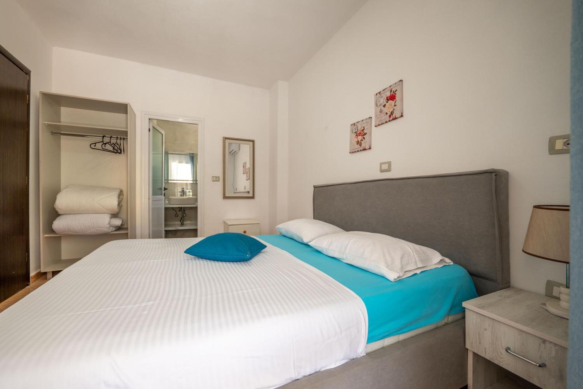 Hotel Portokali Himare Exteriör bild