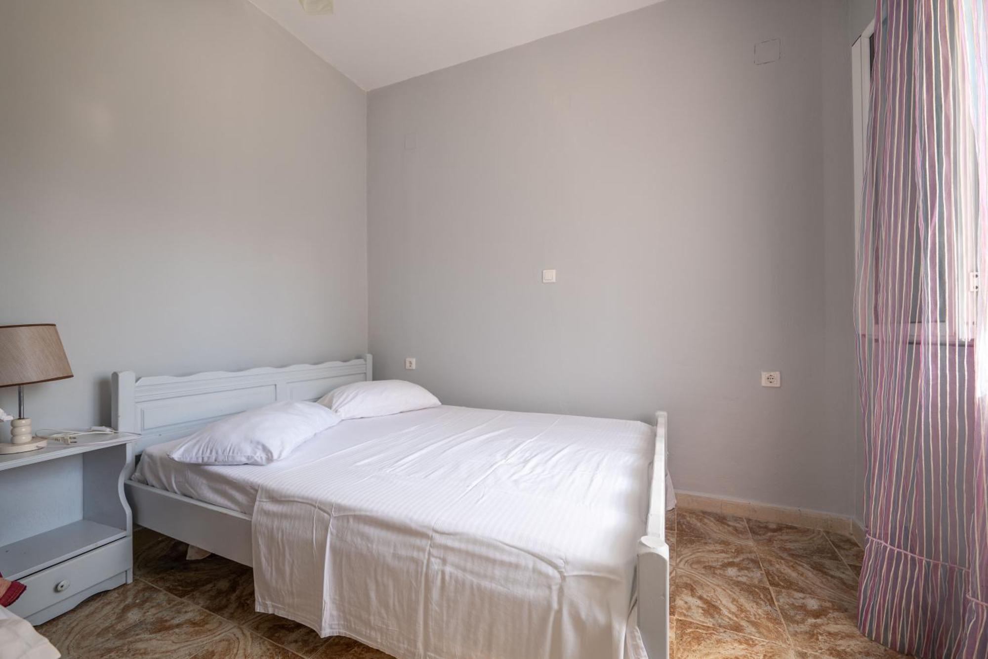 Hotel Portokali Himare Exteriör bild