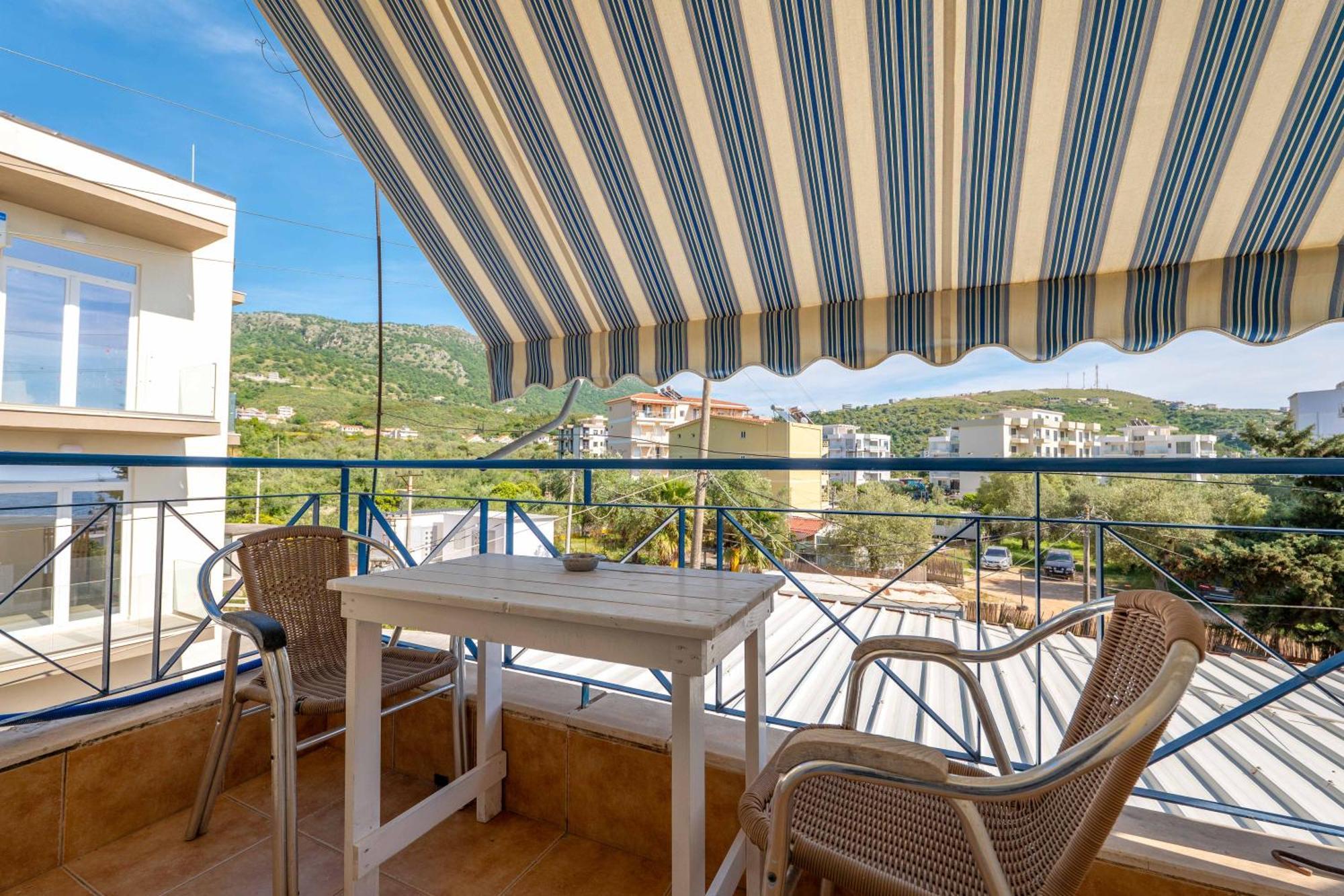 Hotel Portokali Himare Exteriör bild