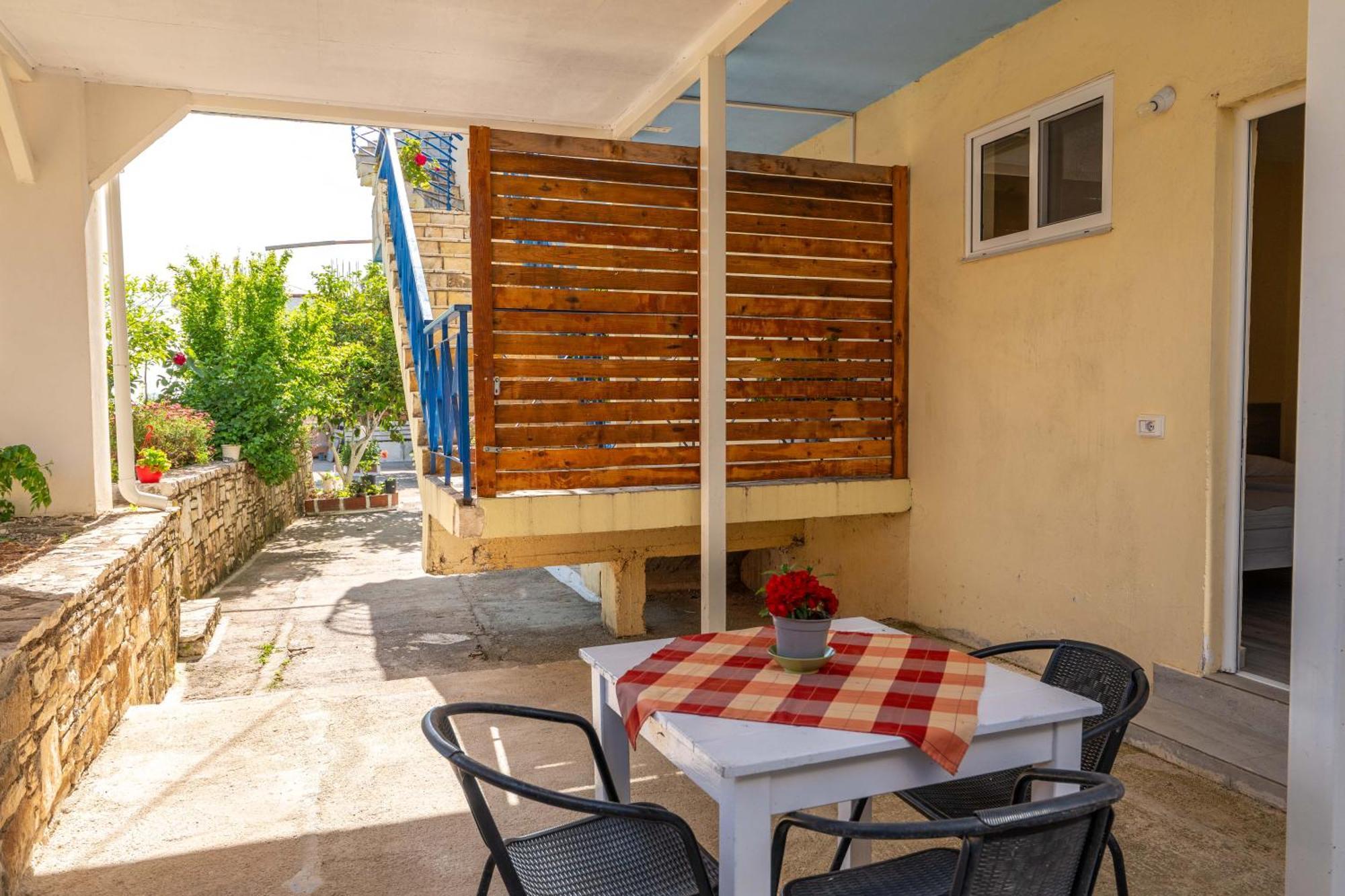 Hotel Portokali Himare Exteriör bild
