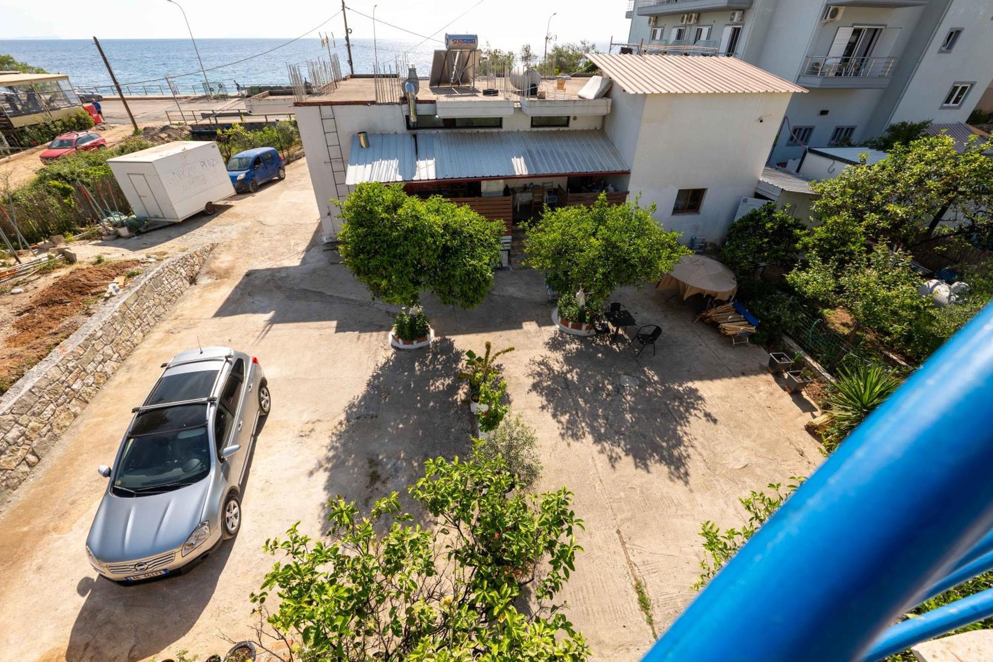 Hotel Portokali Himare Exteriör bild